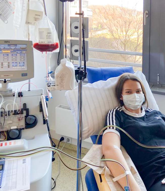 Selina Rüecker donates stem cells for Rich Hurst's bone marrow transplant.